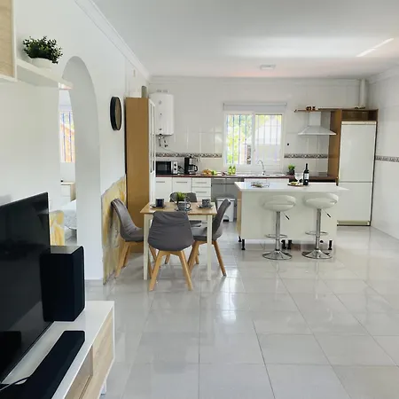 Marimel Con Piscina Privada Нерха