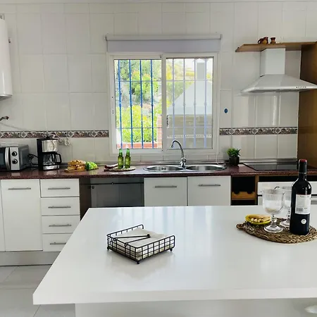 Marimel Con Piscina Privada Нерха