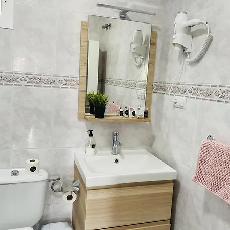 Marimel Con Piscina Privada * 内尔哈