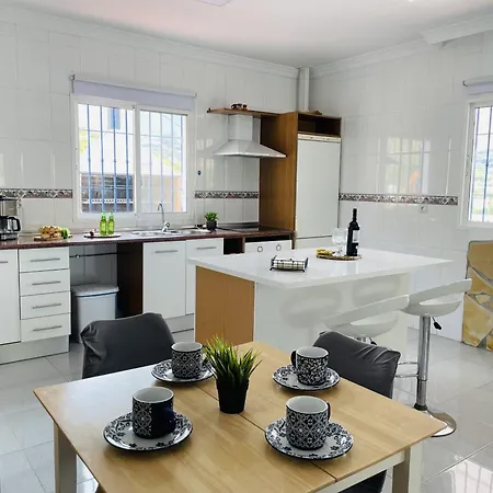 Villa Marimel Con Piscina Privada Nerja