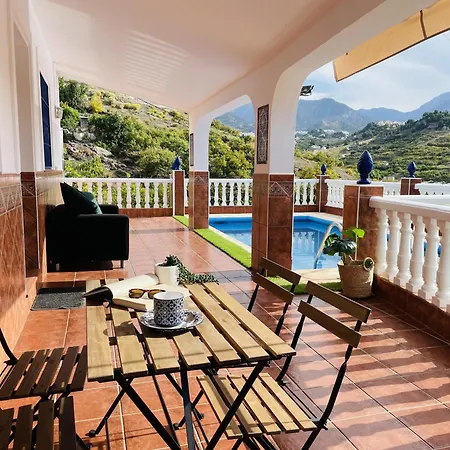 Marimel Con Piscina Privada