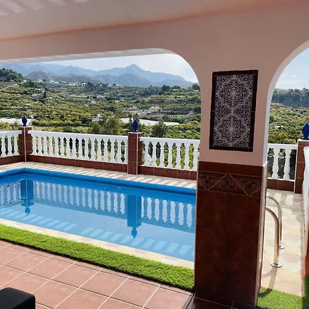 Marimel Con Piscina Privada